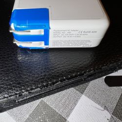 Apple laptop charger A60