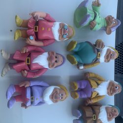 Collectable Snow White Figurines ( 7 Dwarves) 