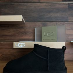 Women’s UGG Ultra Mini Boot Black