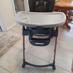 MAXI-COSI HIGH CHAIR 6 IN ONE GREY MODEL#HC258F JAA
