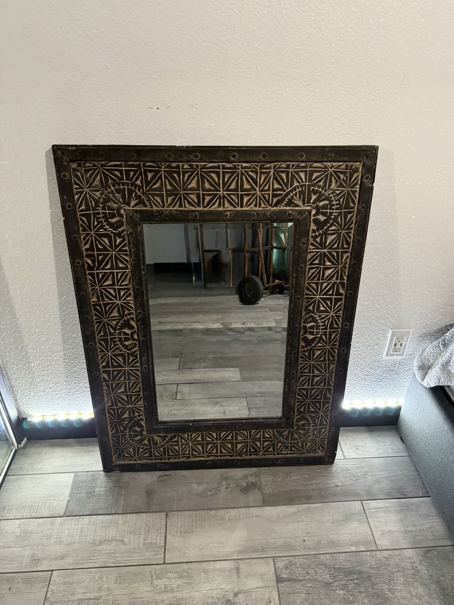 antique mirror 
