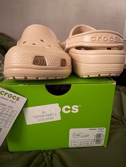 Crocs size j5