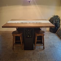 Island Table 