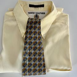 Men's Tommy Hilfiger long sleeve yellow dress shirt size 17.5 sleeve 32/33 w/tie