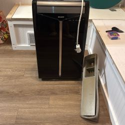 Pending Pick up* Free Portable AC Unit 