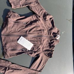 Lululemon Defined Cropped Jacket Hulu