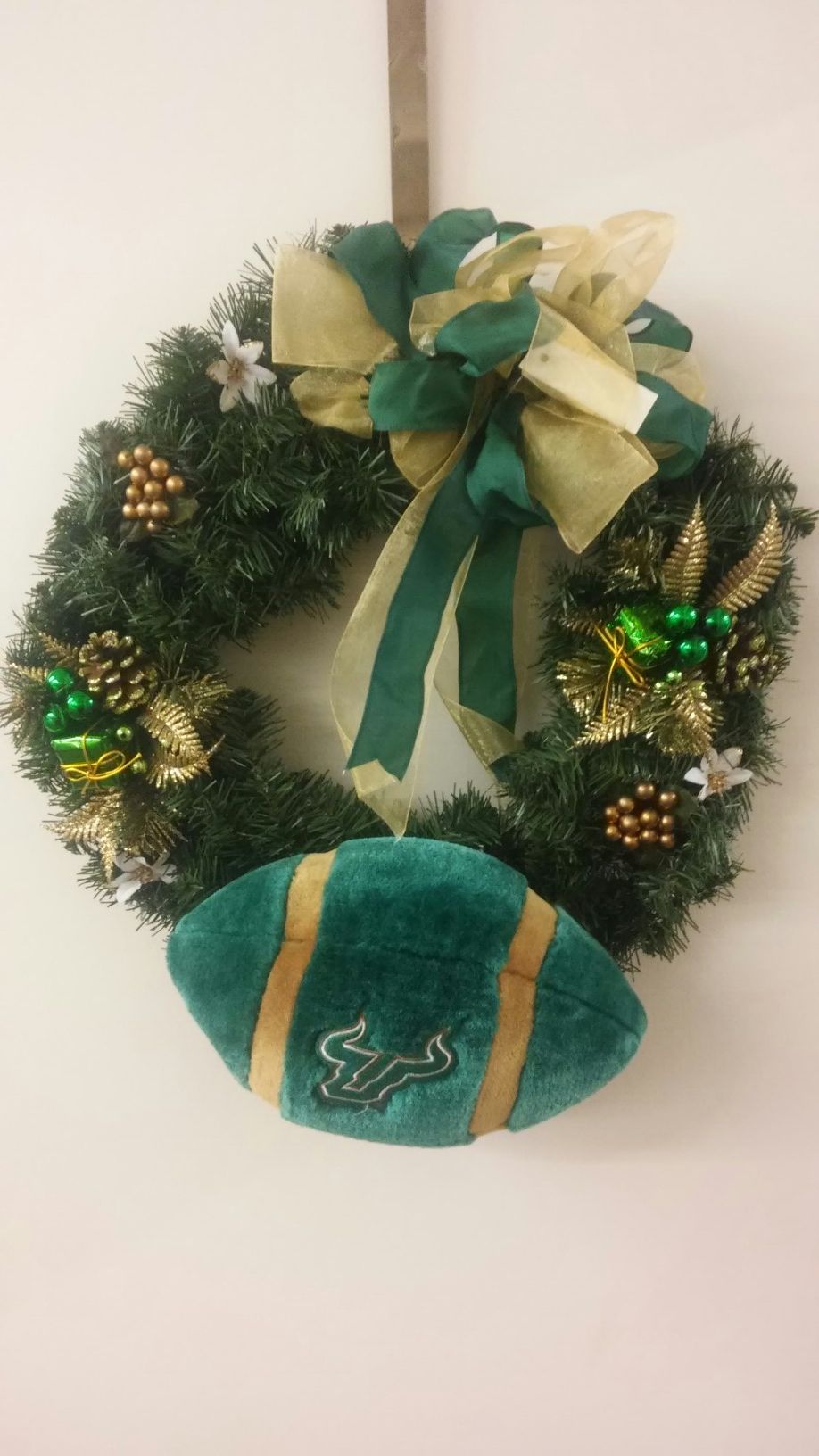 20 inch USF "Bulls" Wreath