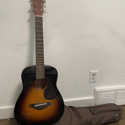 Yamaha Guitar Brown Small