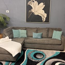 Nice Gray Sectional Couch  ✨ Delivery Available 🚛