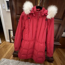 Cabela’s Down Woman Jacket. Size 10. New Without Tag