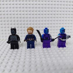 Lego Superhero Minifigures (lot 30)