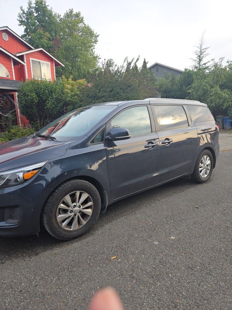 2015 KIA Sedona