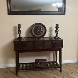 Table And mirror