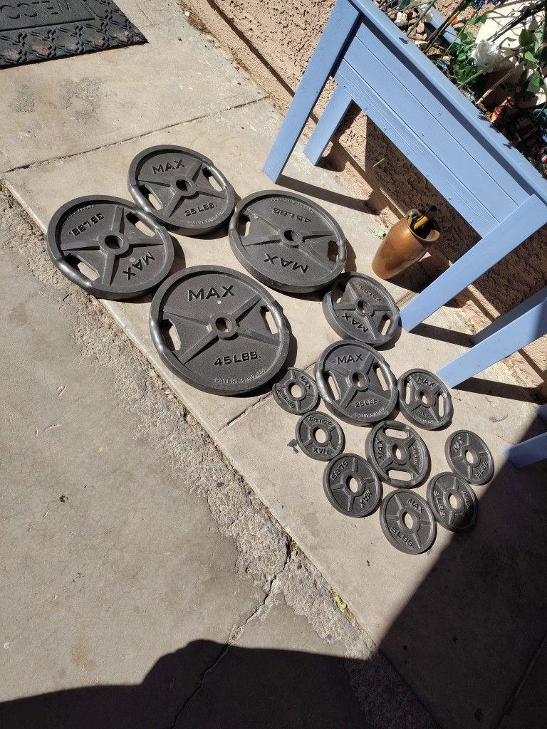 Delivery Available - Olympic Grip Plates Weights 255 Pounds Total