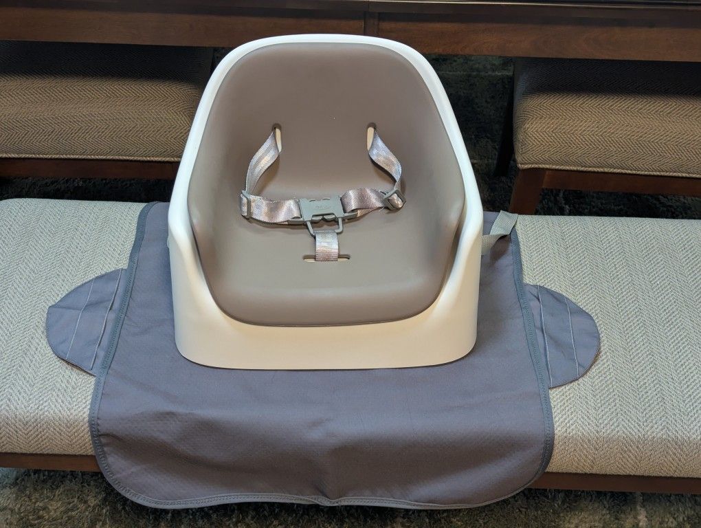 OXO Tot Nest Booster Seat w/ Straps And Mat....$50 Cash Firm