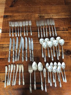 Vintage Oneida Community silverware. 50 pieces.