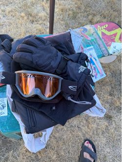 Snow Board goggles north face gloves