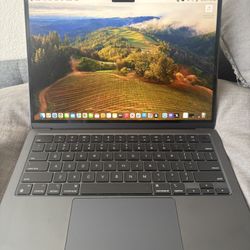 MacBook Air M2 2022