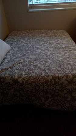 Queen Bed Memory Foam 14  Inch.