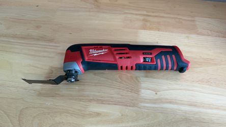 Milwaukee 2426-20 M12 Oscillating Multi-Tool