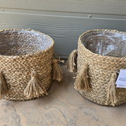 Set Of 2 Weaved Straw Planters With Tassels NEW
