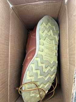 Thorogood  work boots size   9  1/2.  EE