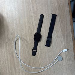 Apple Watch 10 Jet Black 46mm With Extra Nike Sport Band