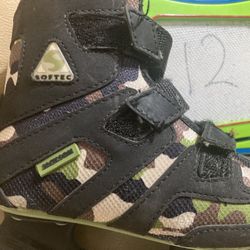 Ice Skates Boys Size 12 SOFTEC