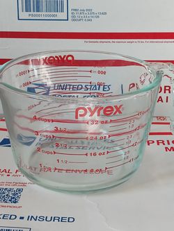 Vintage Glass Pyrex 1 Quart and 1 Cup Measuring Cup Red/Blue