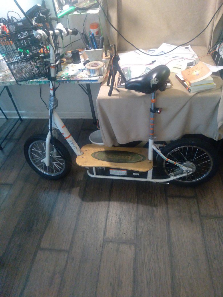 razor electric scooter 