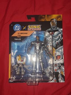 DC x Sonic the Hedgehog Cyborg & Tails Figure Set