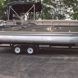 2005 Sylvan Mirage Pontoon with Trailer It is running great