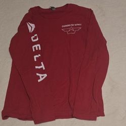 Size XS Delta Airlines Tshirt 