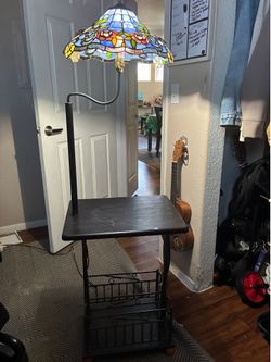 Tiffany style vintage floor lamp table combo