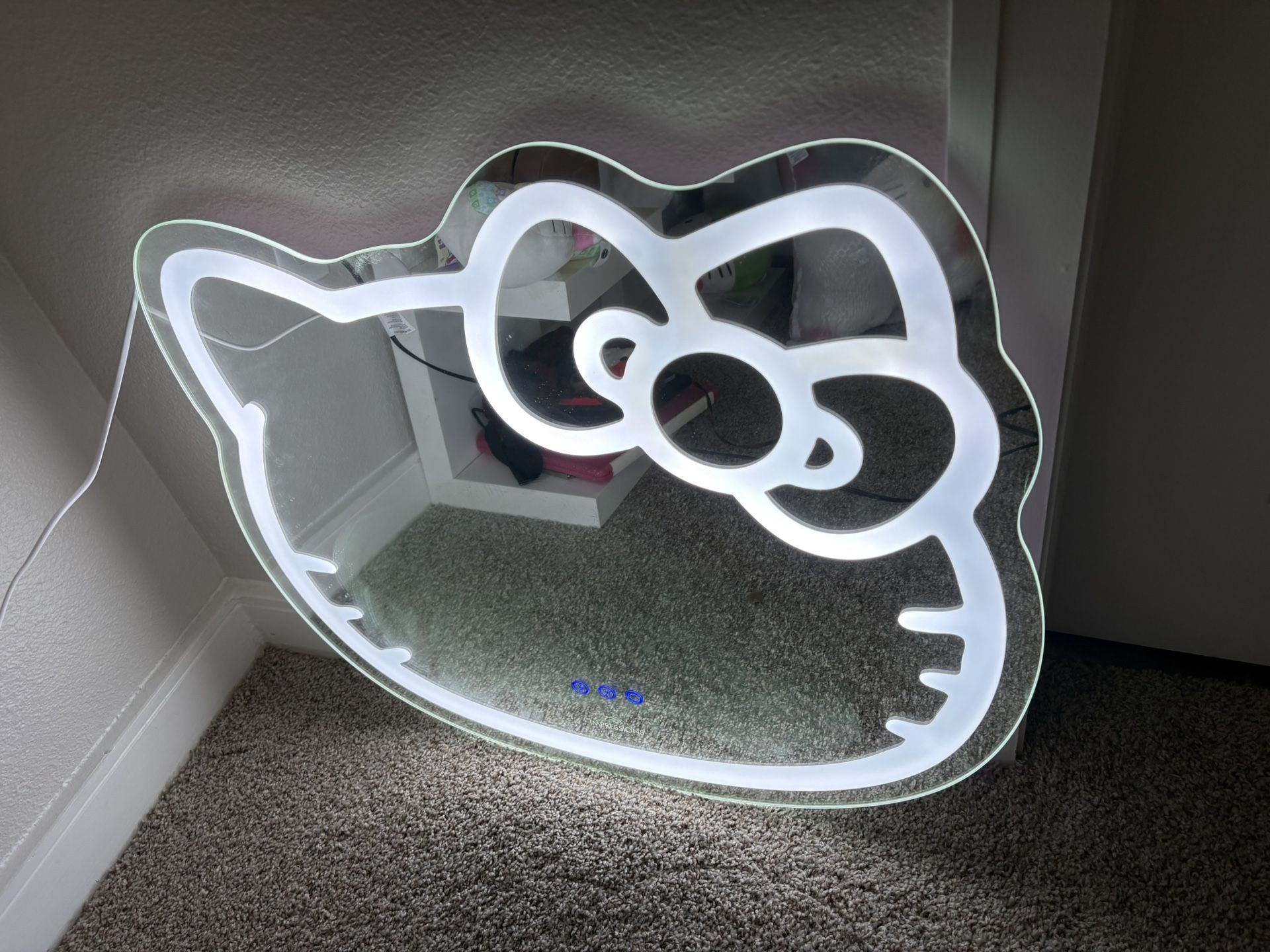 Hello Kitty♥️🎀 Vanity Impressions LED Mirror