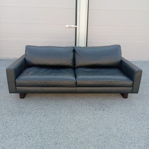 Room & Board Hess Top Grain Leather Sofa - Free Same-Day Delivery