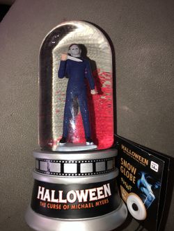 Micheal Myers Snow Globe 