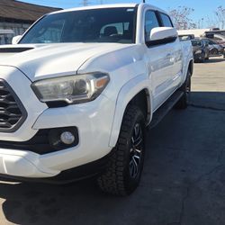 2021 Toyota Tacoma 