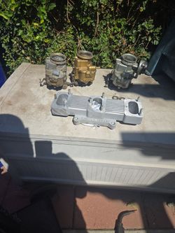Recently, it happened for 2 barrels carburators on a 4 barrel intake.