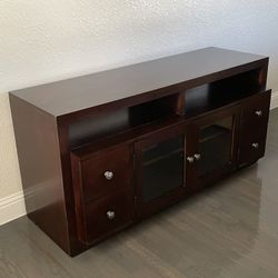 Amazing TV Stand 