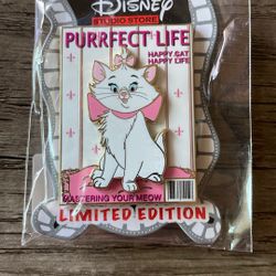 Disney D23 Expo 2024 Fan Event DSSH DSF Magazine Cover Marie Aristocats Pin