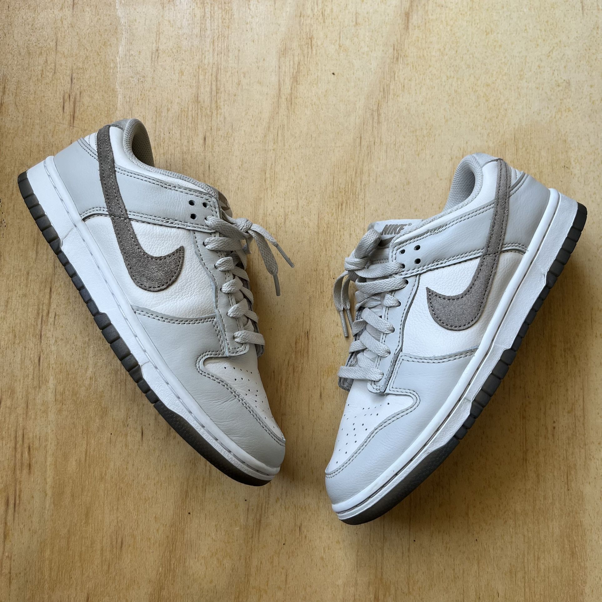 Nike Dunk Low SE Light Carbon