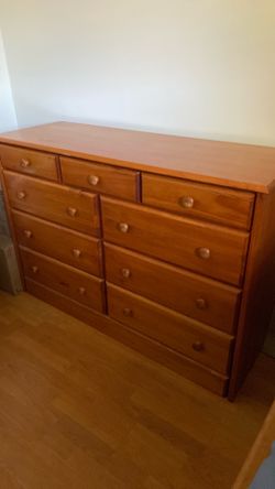 Chest of drawers