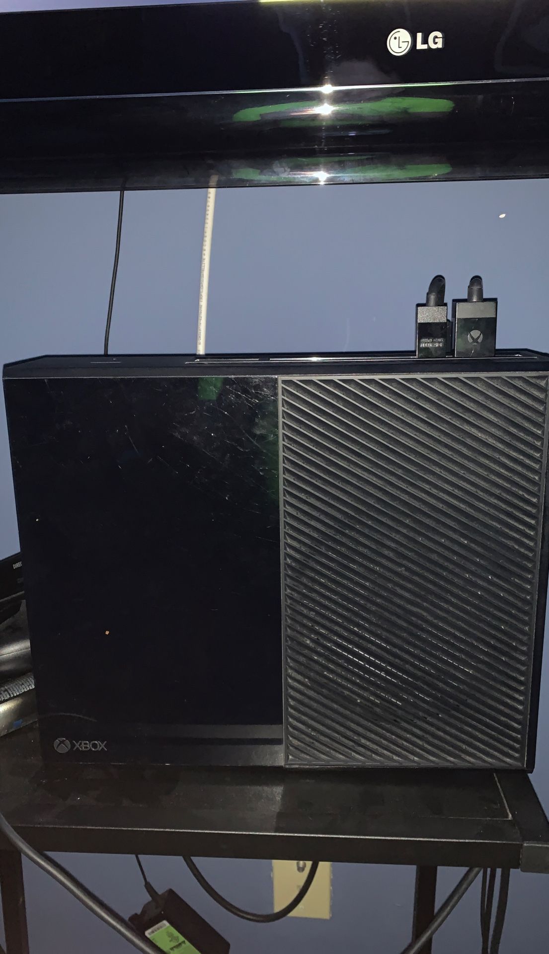 Xbox one Electronics & Media