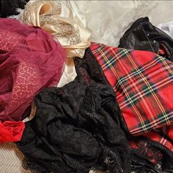Women's Size Small Nightwear Sold As A Bunch