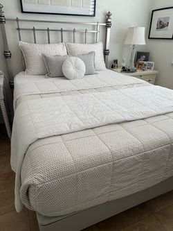 Sleep Number Mattress and Mattress Base FlexFit - Queen