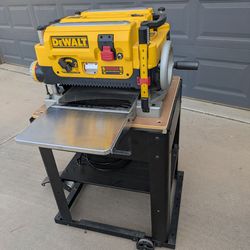 Dw735 planer with stand
