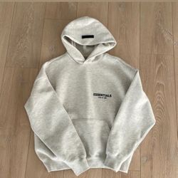 1:1 Essentials Hoodie