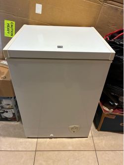 Kenmore 4.0 Cu. Ft. Cubic Foot Feet White Chest Freezer Model (contact info removed)2410