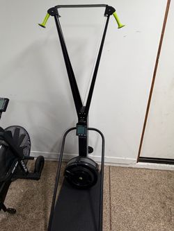 Concept 2 SkiErg with PM5 & ONLY 33k Lifetime meters!